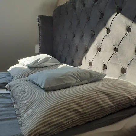 Lux *